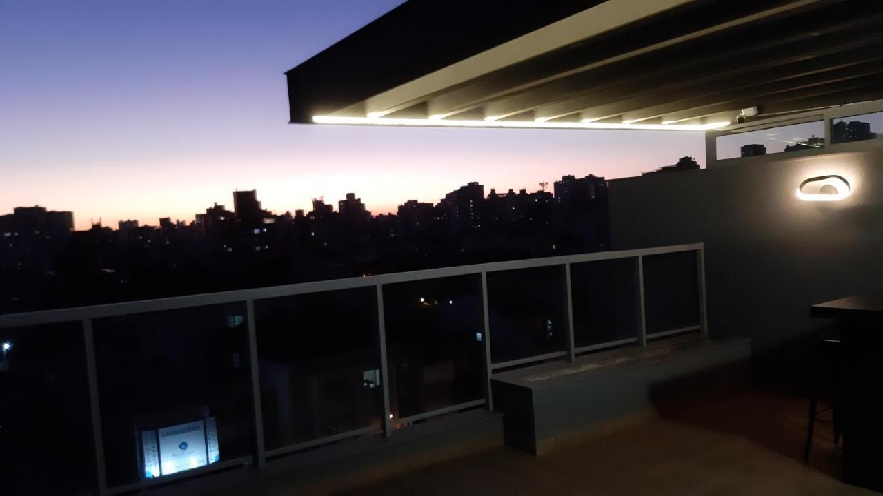 Studio Contemporaneo Em Predio Novo Porto Alegre Bagian luar foto